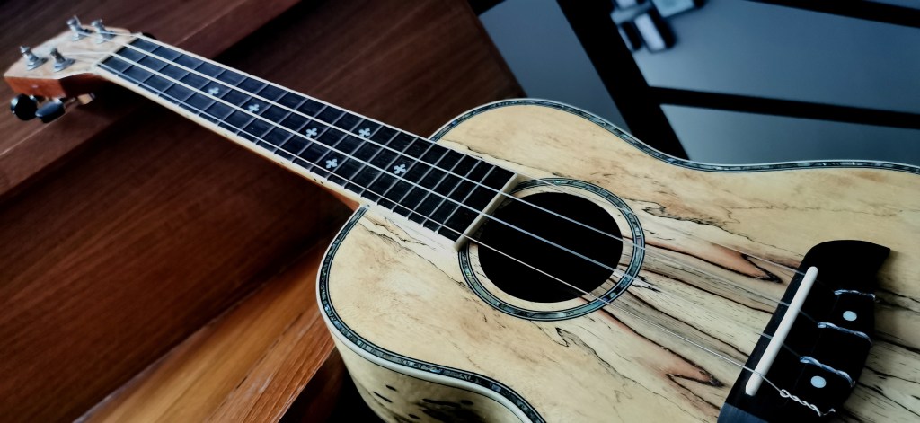 Photo of the Oscar Schmidt Concert Ukulele OU7 that I personally own